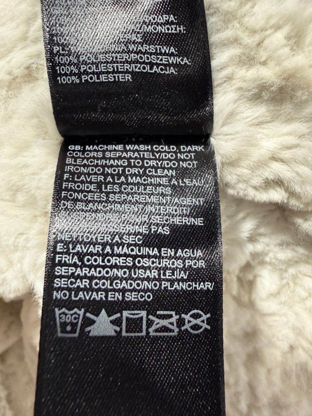 The North Face White Sherpa Lined Puffer Vest | M - Picture 8 of 8